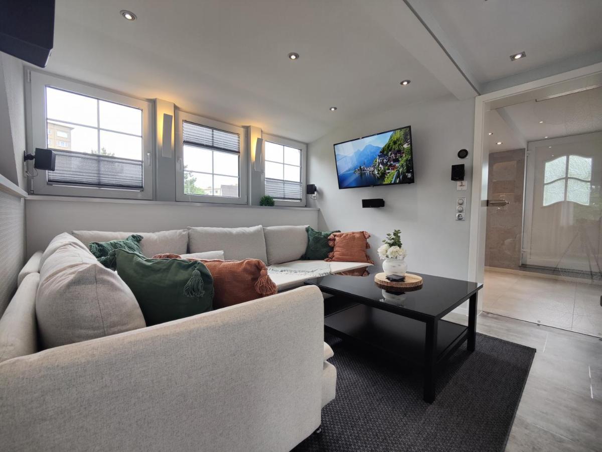 Ferienhaus Villa Adelsberg Mit Dachterrasse In Zentraler Lage Fuer Bis Zu 10 Personen Chemnitz Exterior photo