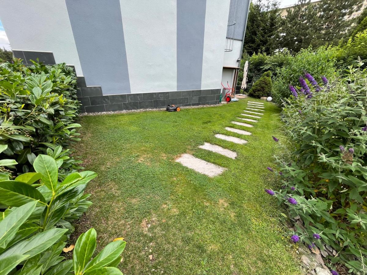 Ferienhaus Villa Adelsberg Mit Dachterrasse In Zentraler Lage Fuer Bis Zu 10 Personen Chemnitz Exterior photo