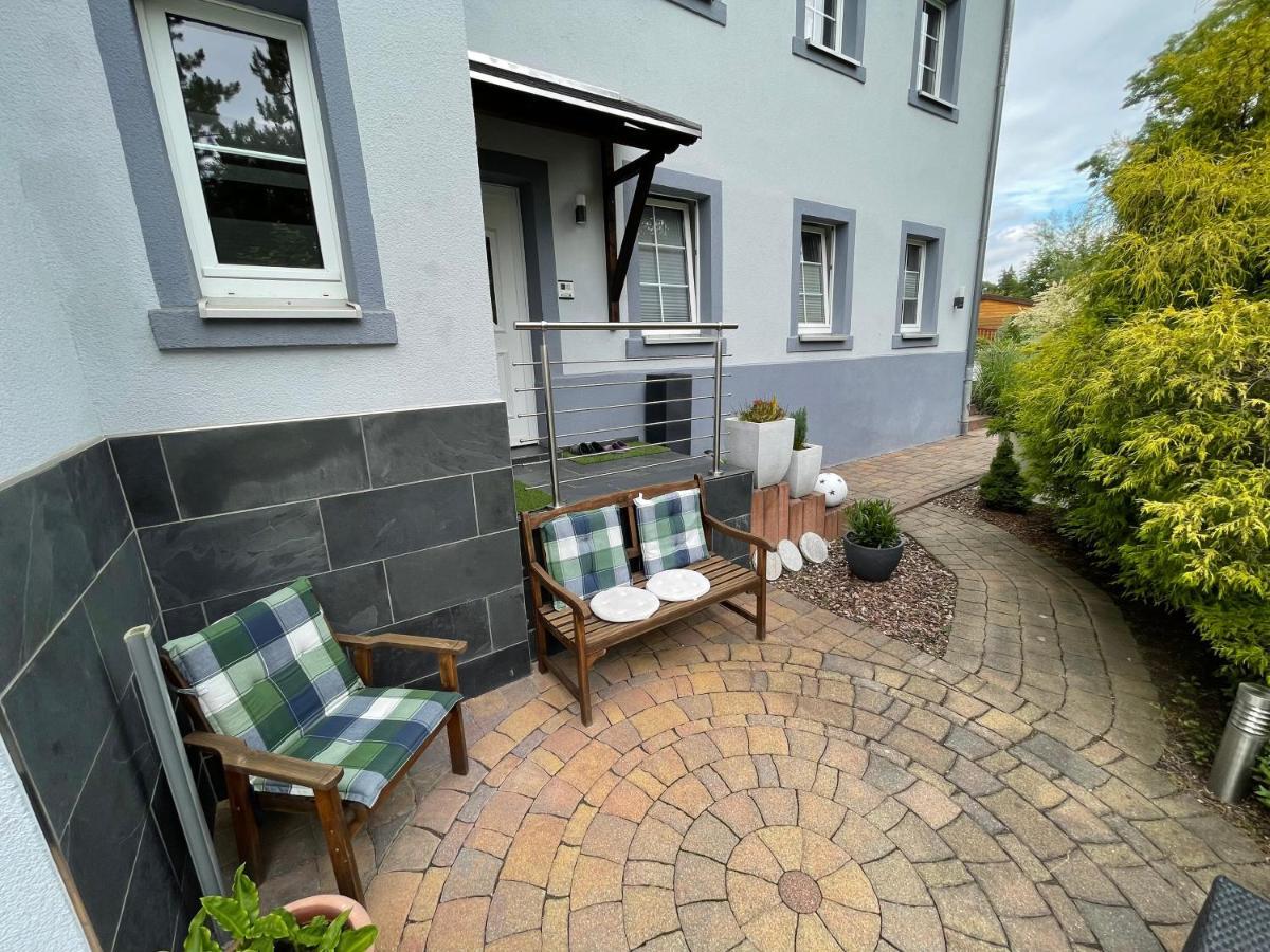 Ferienhaus Villa Adelsberg Mit Dachterrasse In Zentraler Lage Fuer Bis Zu 10 Personen Chemnitz Exterior photo